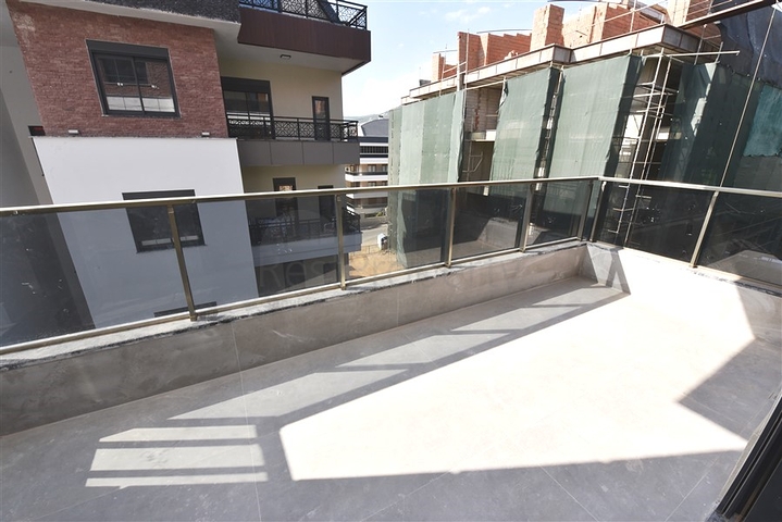 Двухуровневый пентхаус в европейском районе Оба