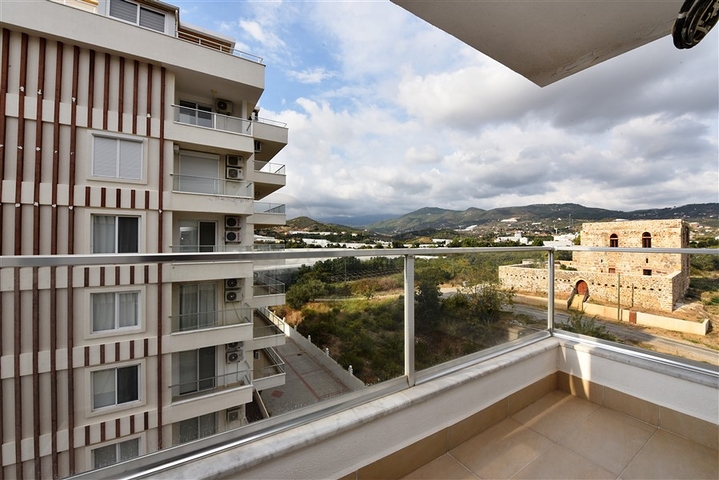 Квартира 2+1 в новом комплексе в Демирташе