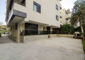 Просторная двухуровневая квартира в центре города Анталии