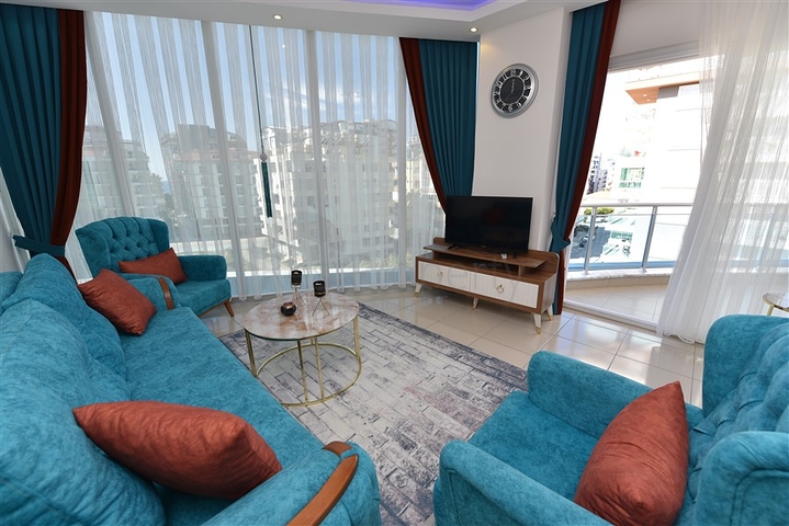 Просторная двухкомнатная квартира в Махмутларе