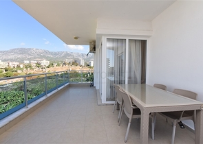 Просторная двухкомнатная квартира в Махмутларе