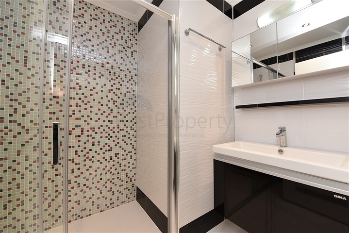 Двухкомнатная квартира в центре Махмутлара 