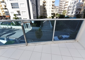 Двухкомнатная квартира в центре Махмутлара 