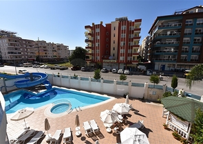 Двухкомнатная квартира в центре Махмутлара 