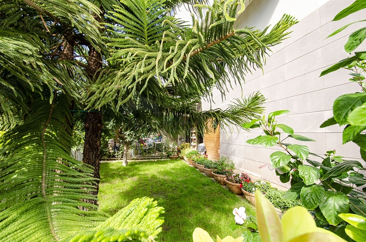 Элитная квартира 5+1 с выходом в сад в Унжалы Коньяалты