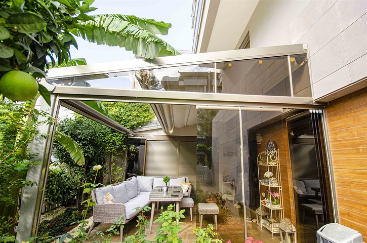 Элитная квартира 5+1 с выходом в сад в Унжалы Коньяалты