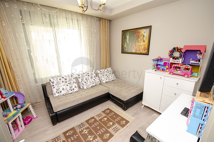 Элитная квартира 5+1 с выходом в сад в Унжалы Коньяалты