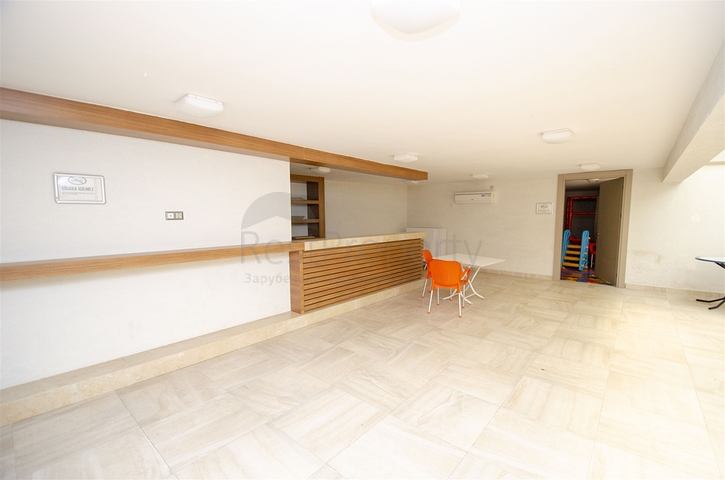 Элитная квартира 5+1 с выходом в сад в Унжалы Коньяалты