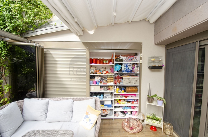 Элитная квартира 5+1 с выходом в сад в Унжалы Коньяалты