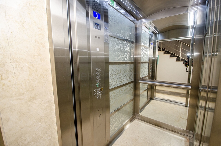 Элитная квартира 5+1 с выходом в сад в Унжалы Коньяалты