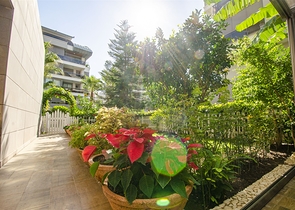 Элитная квартира 5+1 с выходом в сад в Унжалы Коньяалты