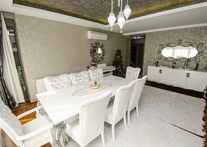 Элитная квартира 5+1 с выходом в сад в Унжалы Коньяалты