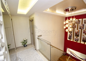 Элитная квартира 5+1 с выходом в сад в Унжалы Коньяалты