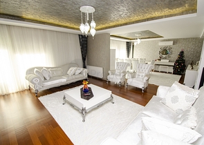 Элитная квартира 5+1 с выходом в сад в Унжалы Коньяалты