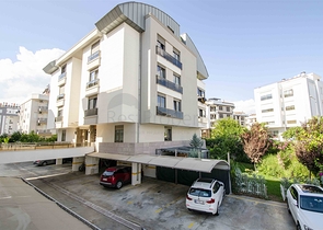 Элитная квартира 5+1 с выходом в сад в Унжалы Коньяалты