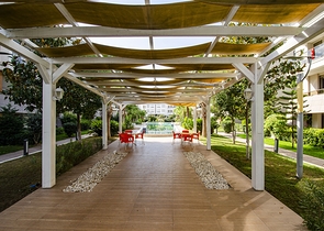 Элитная квартира 5+1 с выходом в сад в Унжалы Коньяалты