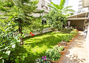 Элитная квартира 5+1 с выходом в сад в Унжалы Коньяалты