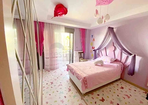 Элитная квартира 5+1 с выходом в сад в Унжалы Коньяалты