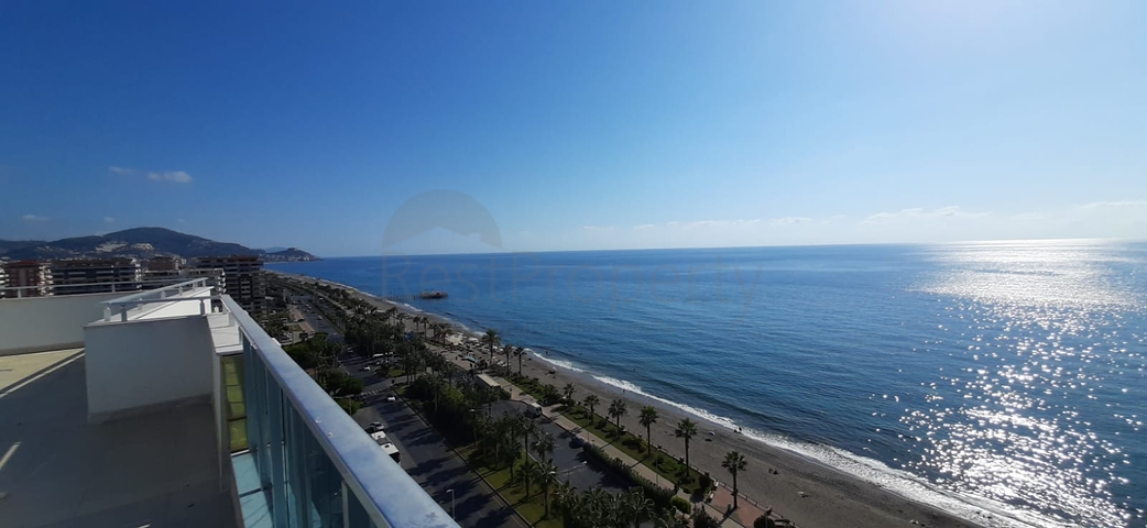 Апартаменты на первой береговой линии в районе Махмутлар 