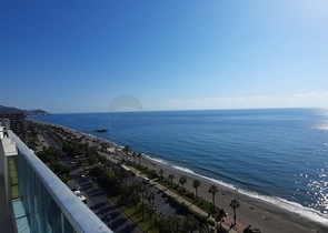 Апартаменты на первой береговой линии в районе Махмутлар 