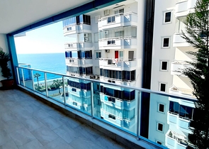 Апартаменты на первой береговой линии в районе Махмутлар 