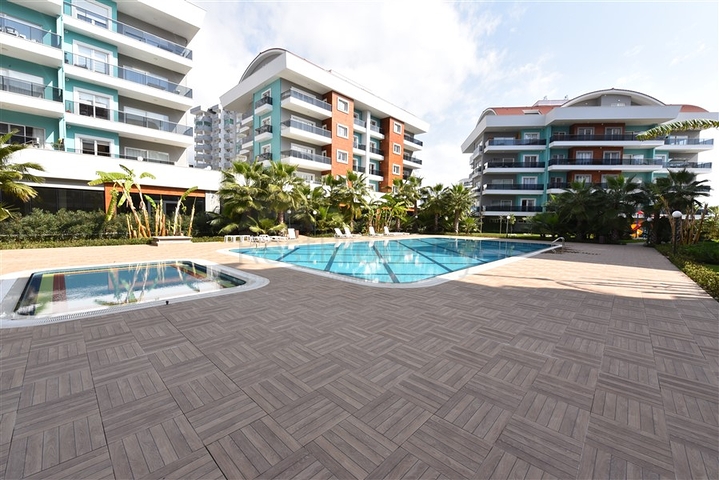 Трехкомнатная квартира в районе Оба