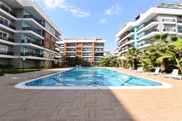 Трехкомнатная квартира в районе Оба