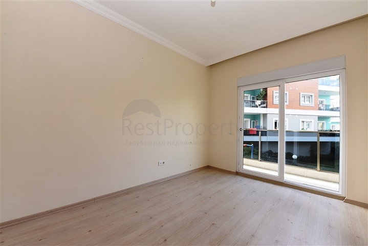 Трехкомнатная квартира в районе Оба