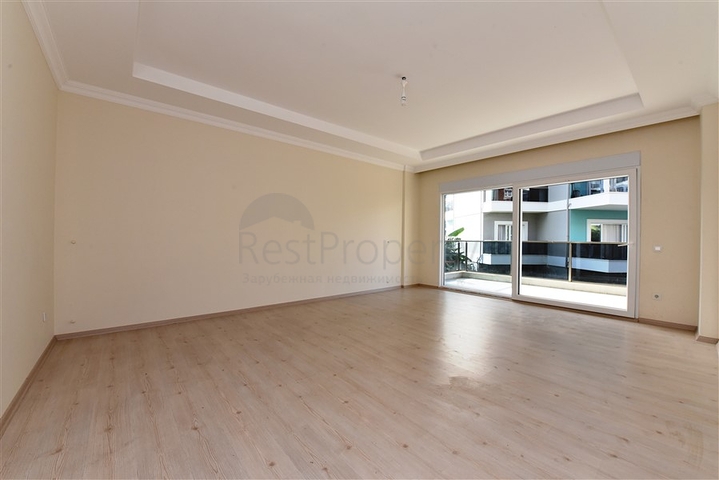 Трехкомнатная квартира в районе Оба