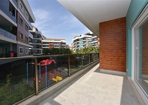 Трехкомнатная квартира в районе Оба