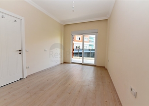 Трехкомнатная квартира в районе Оба