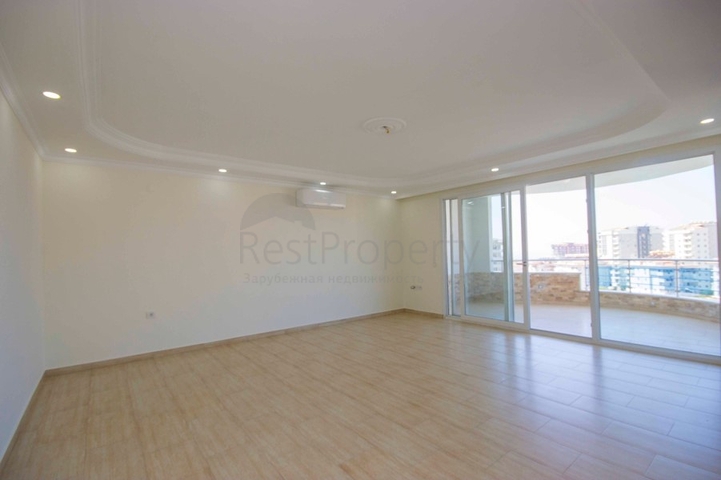 Трехкомнатные просторные апартаменты в районе Джикджилли