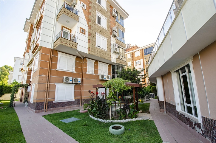 Просторная квартира 4+1 в Унжалы Коньяалты Анталья