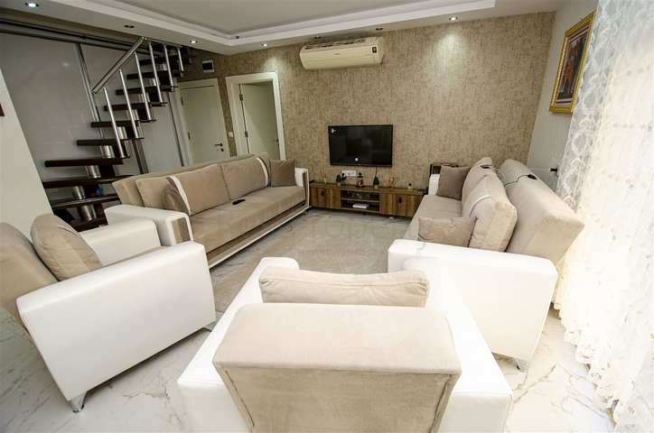 Просторная квартира 4+1 в Унжалы Коньяалты Анталья