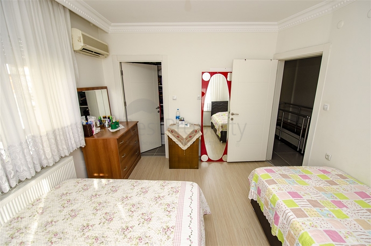 Просторная квартира 4+1 в Унжалы Коньяалты Анталья