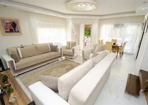 Просторная квартира 4+1 в Унжалы Коньяалты Анталья