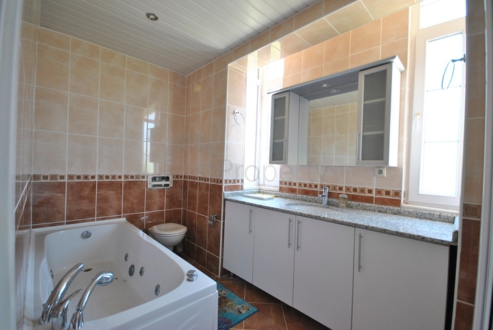 Вилла 3+1  с мебелью в Чамьюва Кемере