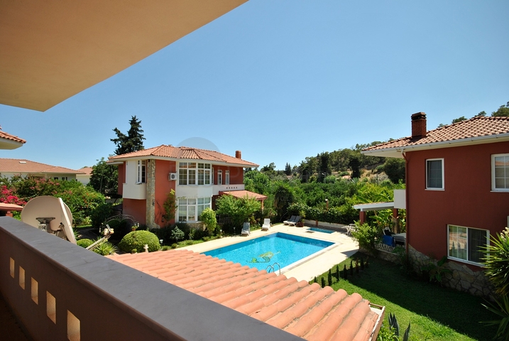 Вилла 3+1  с мебелью в Чамьюва Кемере