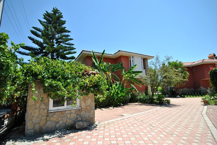 Вилла 3+1  с мебелью в Чамьюва Кемере