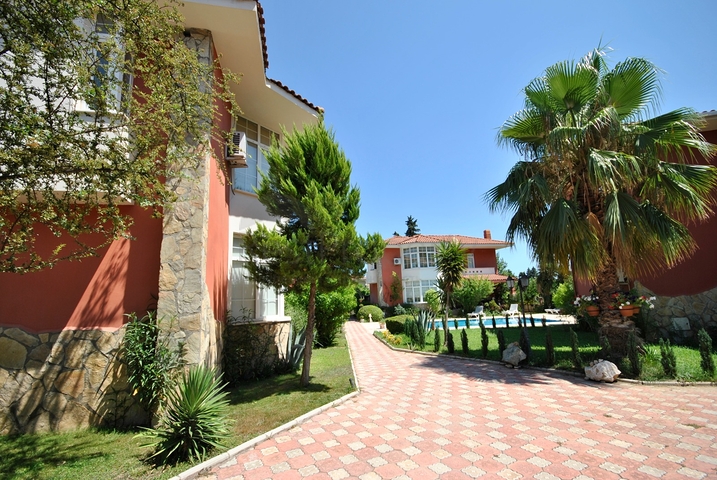 Вилла 3+1  с мебелью в Чамьюва Кемере