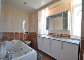 Вилла 3+1  с мебелью в Чамьюва Кемере