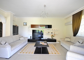 Вилла 3+1  с мебелью в Чамьюва Кемере