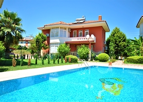 Вилла 3+1  с мебелью в Чамьюва Кемере