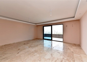 Две квартиры 2+1 на первой береговой линии в Махмутларе