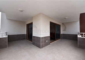 Две квартиры 2+1 на первой береговой линии в Махмутларе