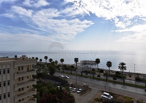 Две квартиры 2+1 на первой береговой линии в Махмутларе