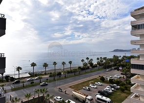 Две квартиры 2+1 на первой береговой линии в Махмутларе