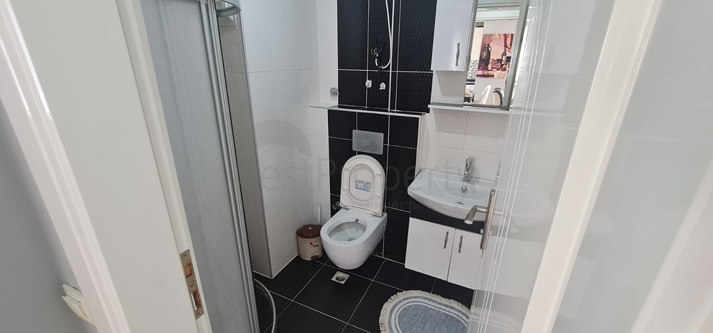 Двухкомнатная квартира с мебелью