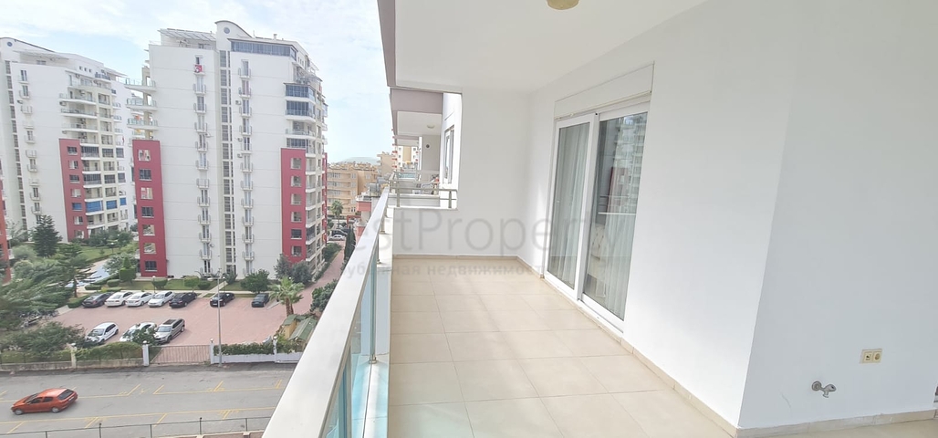 Двухкомнатная квартира с мебелью