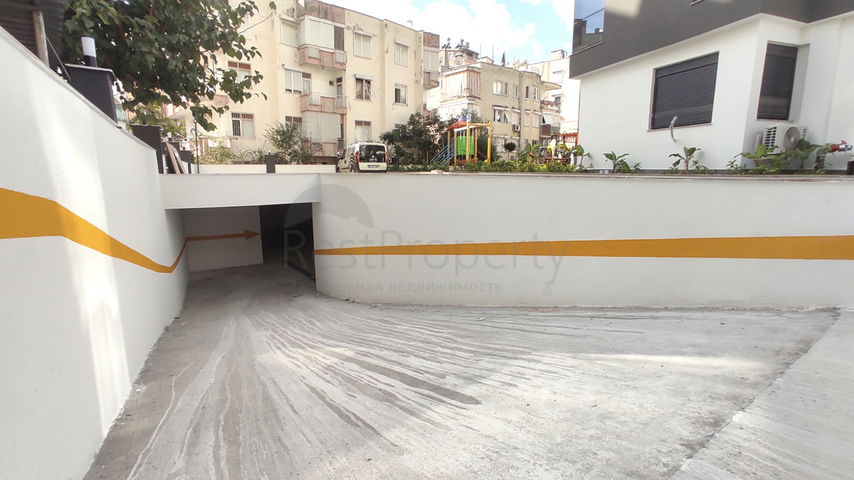 Просторный пентхаус 4+1 в центре города Анталии 